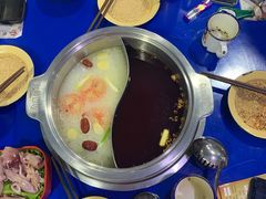 -马路边边·成都串串(翠柏路店)