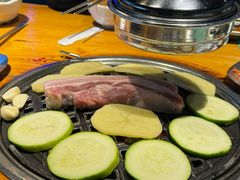 -唯成•韩国炭火烤肉 유성고기