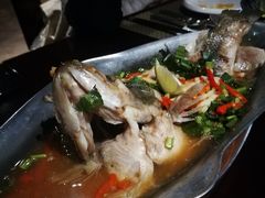 柠檬汁蒸鲈鱼-食肆&Fourteen(武林夜市店)