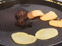 -三国惹火烤肉·中日韩烤肉集合店(百草路店)
