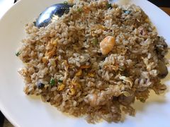 -臻鲜燕海鲜融合餐厅(金陵style店)