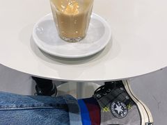 澳洲白-Seesaw Coffee(芮欧百货店)