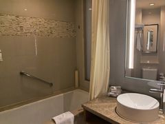 -上海浦东康桥绿地假日酒店