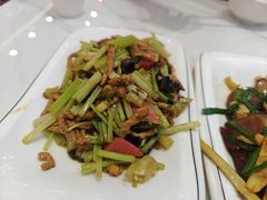汉阴小炒肉-钟记陕南菜·煎锅鱼(红专南路店)