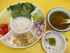 -官塘陈记鱼生·潮汕砂锅粥·牛肉火锅(潮枫路总店)