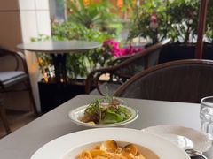 -Mogul Eatery·大亨餐酒馆
