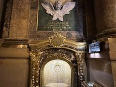 -皮拉尔圣母圣殿主教座堂