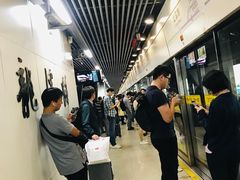 -龙溪路(地铁站)