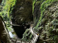 -龙水峡地缝景区