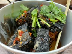 -黑色经典臭豆腐·湖南特产(坡子街店)