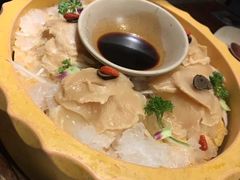 -老牌坊云南鱼豆花火锅(嵩山店)