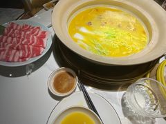 -领鲜天下·焗海鲜·花胶鸡(天目里店)