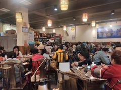 大堂-肖肖酸萝卜鱼火锅(总店)