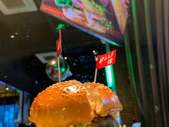 -DEEP·深美式餐吧(五棵松华熙LIVE店)