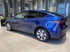 -TESLA 特斯拉(广州天环广场体验店)