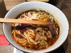 -麻婆婆白家肥肠粉(海岸城店)