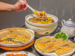 -江城小馆陕南妈妈菜·全球旅行餐厅(钟楼店)