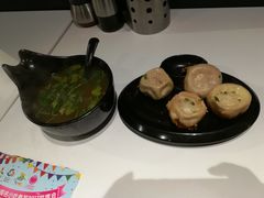 牛肉汤（咖喱）+小杨生煎（1两）-小杨生煎(龙之梦购物中心店)
