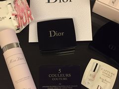 -Dior迪奥(上海世茂广场店)
