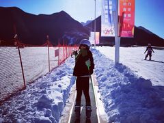 -荣盛康旅野三坡滑雪场