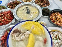 -丹水桥地锅鱼·翘嘴鲌·地方特色全鱼宴(丹江口大坝店)