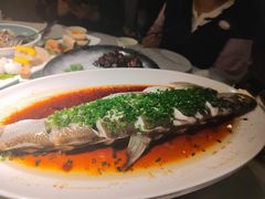 -贝勒爷·酥不腻烤鸭