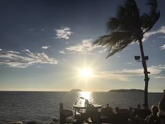-Sunset Bar(丹绒亚路香格里拉店)