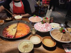 -萍姐火锅·公路夜市(武汉首店)