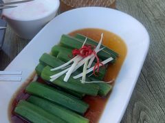 -小河公主秘制烤羊腿(小绿谷店)