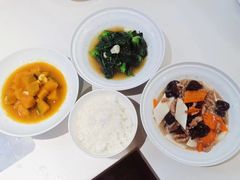 -鲸育宝宝月嫂(徐汇店)