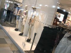 -H&M(鹏欣水游城店)