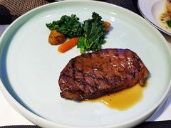 碳烤澳洲M5级和牛配时蔬-atta bj(国贸商城店)