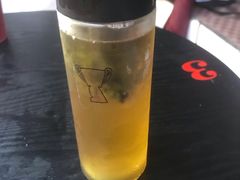 冷泡白桃乌龙茶-香港鸳鸯王(西湖路店)