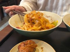 -顺溜·手工刀削面·黑金店(铜锣湾店)