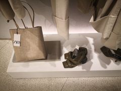 -ZARA(大上海时代广场店)
