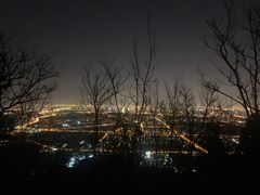 -鬼笑石后山停车场