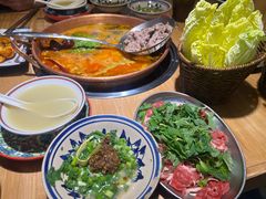 -洱火云南酸菜牛肉火锅(石景山当代商城店)