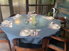 包厢-野蔓果·山野菜(西湖景区·龙井茶田店)