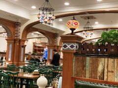 大堂-清真·玛丽亚新疆菜主题餐厅(浙江中路店)