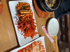 -百年石锅饭·朝鲜族传统民餐