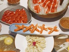 -泓炙颐凤鲜海鲜火锅料理(桐乡店)