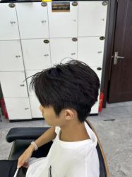 -藤野造型烫发染发