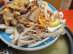 -菌之家·专业纯野生菌火锅·特色炒菌