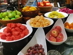 -广州万富希尔顿酒店·感趣自助餐厅·金秋蟹宴生蚝海鲜刺身