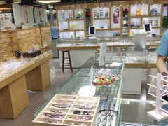 -三叶眼镜城(八佰伴店)