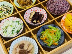 -轻蔬不用等·素食(江苏路店)