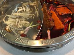 -憨铁匠老火锅(龙岗万科里店)