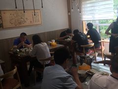 大堂-韩邦朝天锅