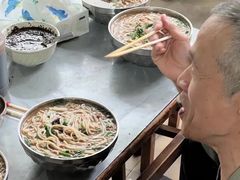 -正宗杨记普洱酸醋米线(总店)
