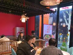 -老街烧烤大排档·地道湖北菜·龙虾馆(汉口火车站店)